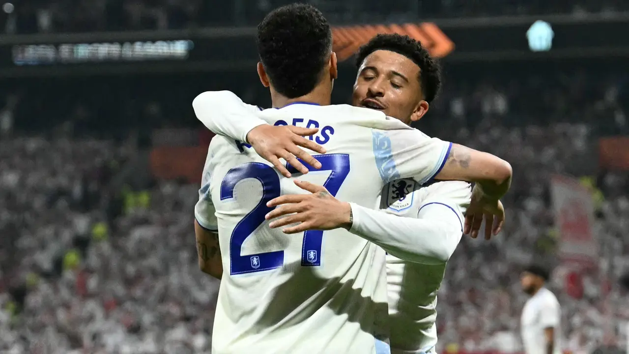 Jadon Sancho dan Morgan Rogers