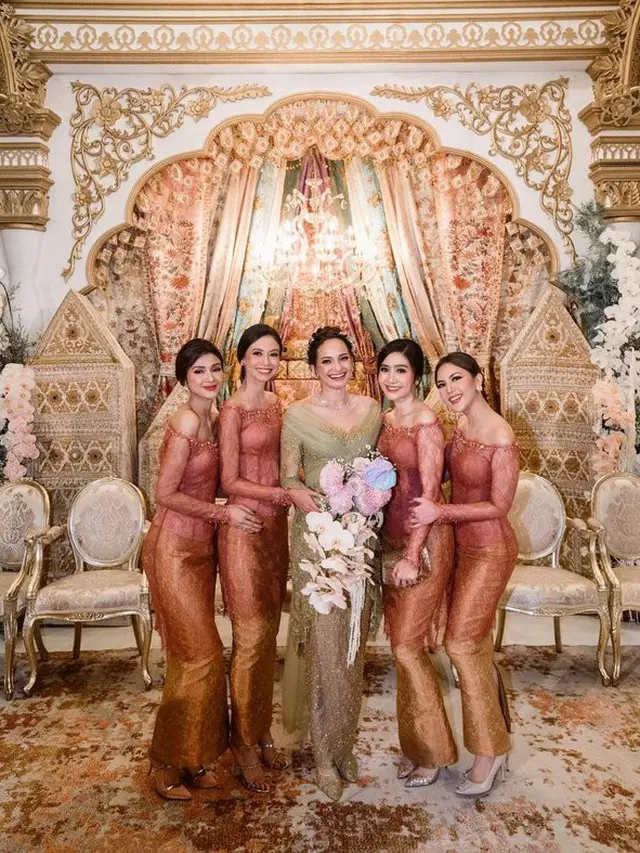 [Fimela] Febby Rastanty