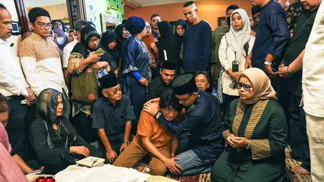 Anies Baswedan Melayat Marissa Haque