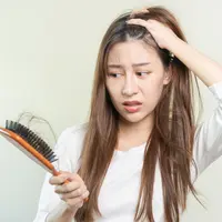 ilustrasi cara mengatasi kebotakan dini/Kmpzzz/shutterstock.com