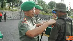 Citizen6, Lembang: Pangdam mengucapkan terima kasih kepada Direksi PT. Pama Persada dan segenap jajaran yang telah memberikan kepercayaan kepada Kodam III/Siliwangi untuk menyelenggarakan Kursus Bintal. (Pengirim: Pendam3)