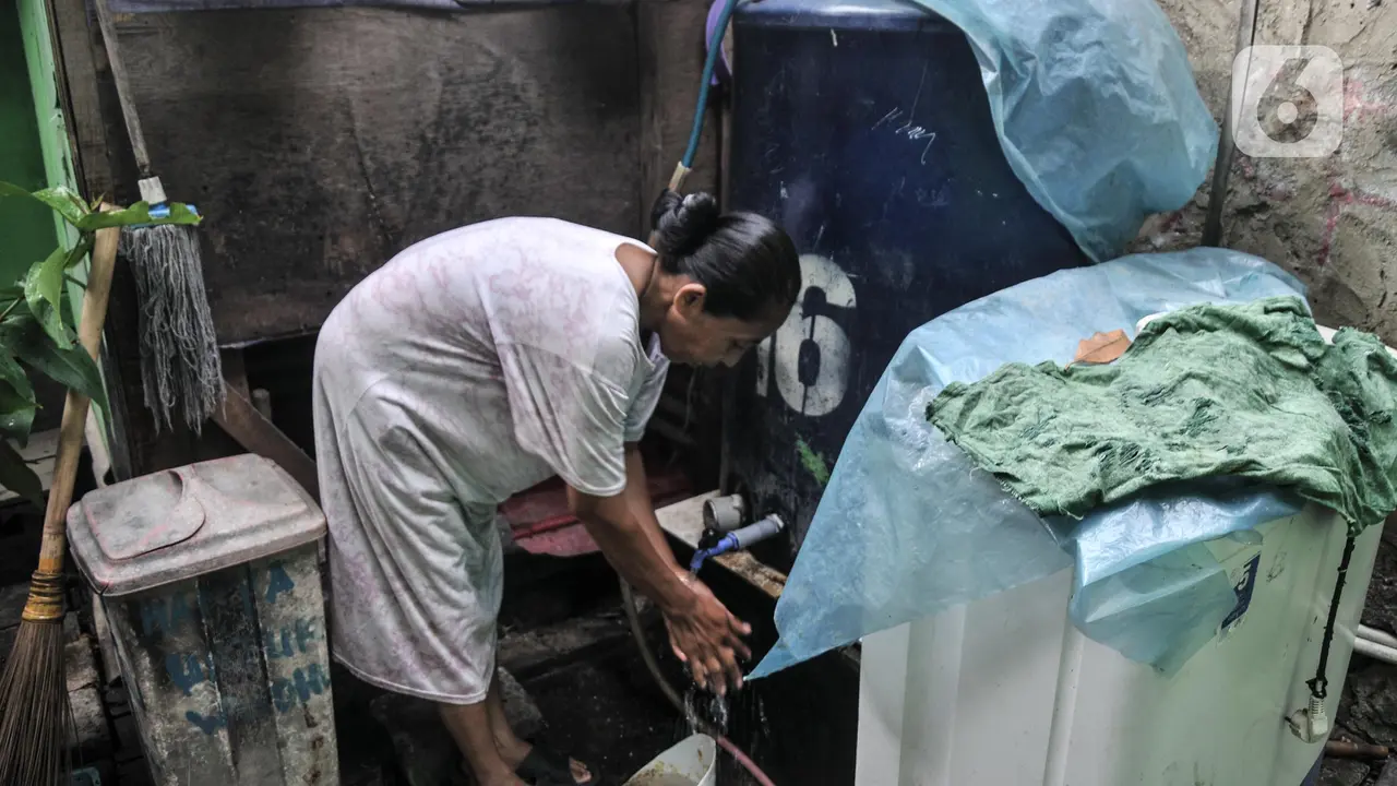 Air Pikulan Masih Jadi Primadona Warga Pesisir Jakarta