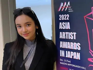 Lyodra Ginting diketahui menghadiri acara penghargaan Asia Artist Awards AAA 2022 di Jepang. Melalui media sosial, Lyodra juga turut mengunggah momen mulai dari keberangkatan hingga berada di belakang panggung. (Liputan6.com/Twitter/@MylyodraOfc)