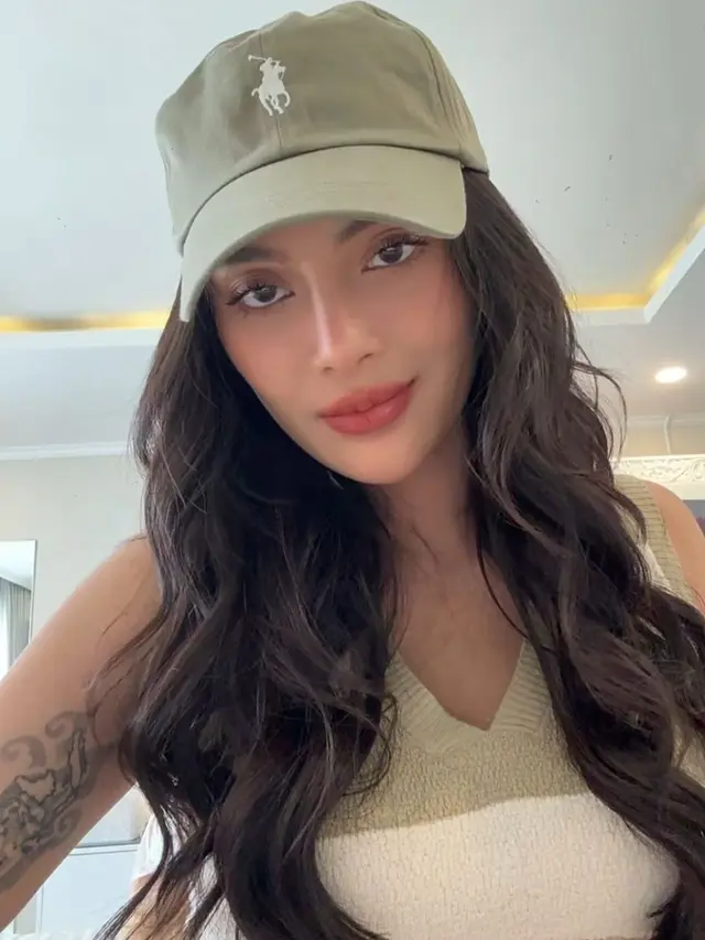 OOTD Erika Carlina (Instagram/@eri.carl)