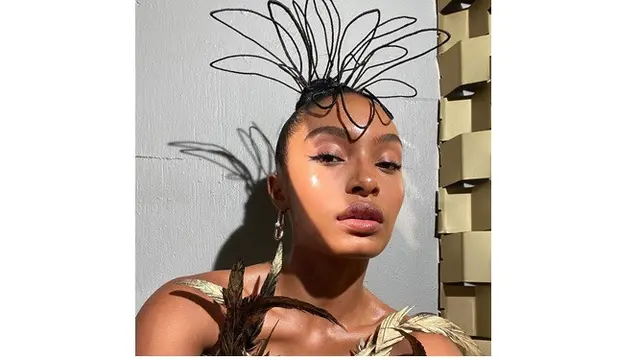 6 Pesona Yara Shahidi, Pemeran Tinkerbell Versi Live Action yang Curi Perhatian