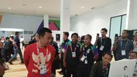 Menpora Imam Nahrawi saat meninjau Main Press Center Asian Para Games 2018. (Liputan6.com/Cakrayuri Nuralam)