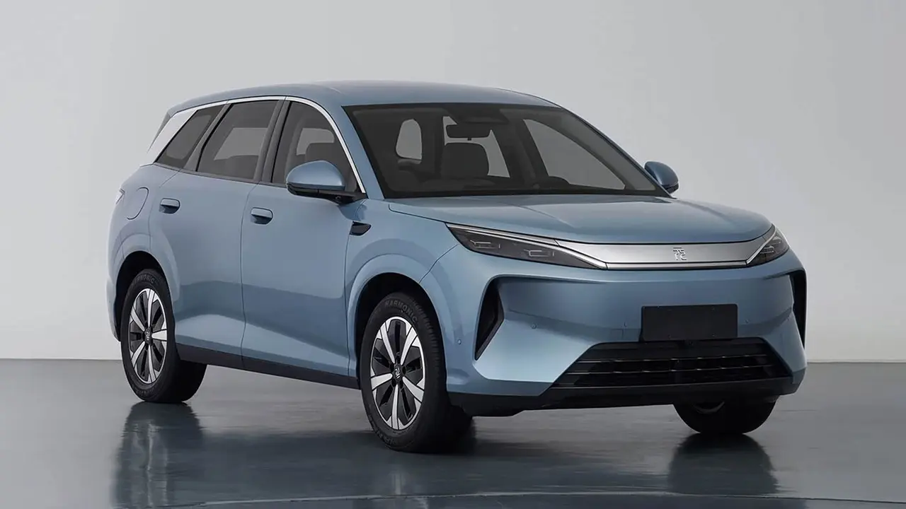 BYD Atto 3 Makin Canggih, Isi Daya 5 Menit Jarak Tempuh 630 Km (Carnewschina)