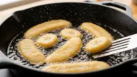 Cara Menggoreng Pisang Tanduk Tanpa Menyerap Banyak Minyak dan Tetap Renyah