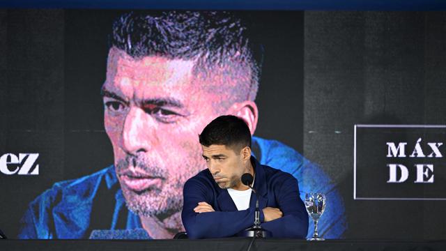Foto:  Momen Luis Suarez Umumkan Pensiun dari Timnas Uruguay, Tak Kuasa Tahan Air Mata