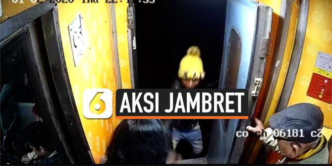 VIDEO: Pelaku Jambret Lompat ke Kereta yang Melaju untuk Jalankan Aksinya