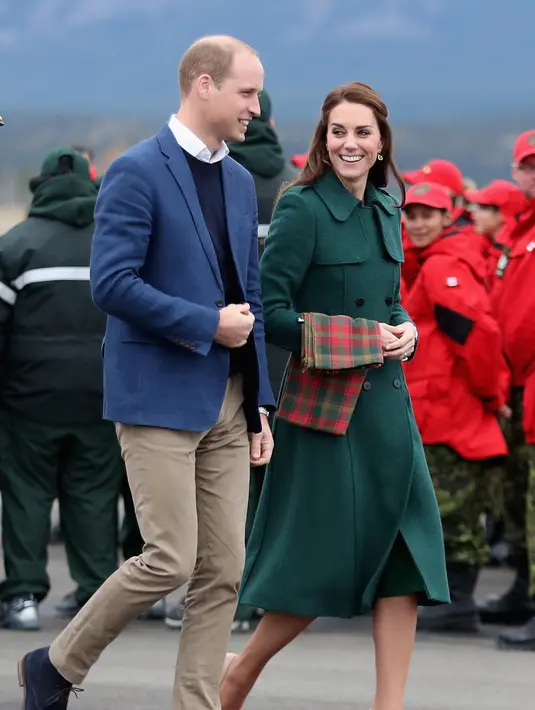 Meski berasal dari keturunan Bangsawan, pasangan William dan Kate ini terkenal sebagai bangsawan yang hidup dengan kesederhanaan. (AFP/Bintang.com)
