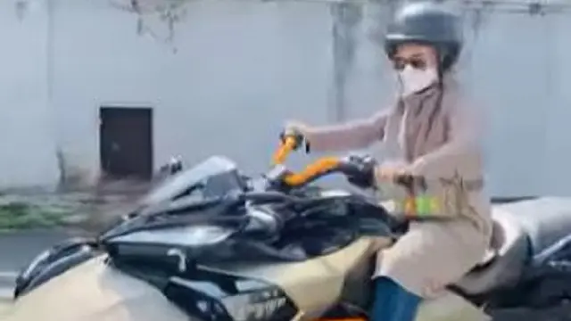 April Jasmine (Foto: Instagram/@apriljasmine85)