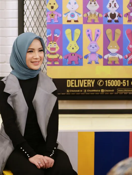 Banyak yang dirasakan setelah memutuskan untuk menutup aurat seperti yang diwajibkan sebagai muslimah. Salah satunya merasa tenang dan nyaman. (Adrian Putra/Bintang.com)