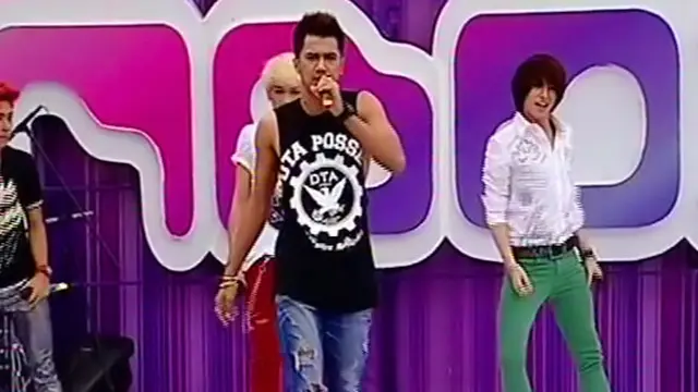 S4 - She Is My Girl