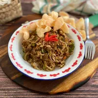 Resep Lotek Sunda./Copyright shutterstock.com/g/Pawonike_gallery