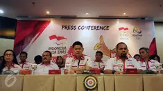 CDM Indonesia untuk Olimpiade 2016, Raja Sapta Oktohari (tengah) memberikan keterangan terkait program dukungan di Jakarta, Kamis (10/3/2016). Raja Sapta mengkampanyekan ”Indonesia Bisa Emas” untuk meningkatkan dukungan. (Liputan6.com/Helmi Fithriansyah)