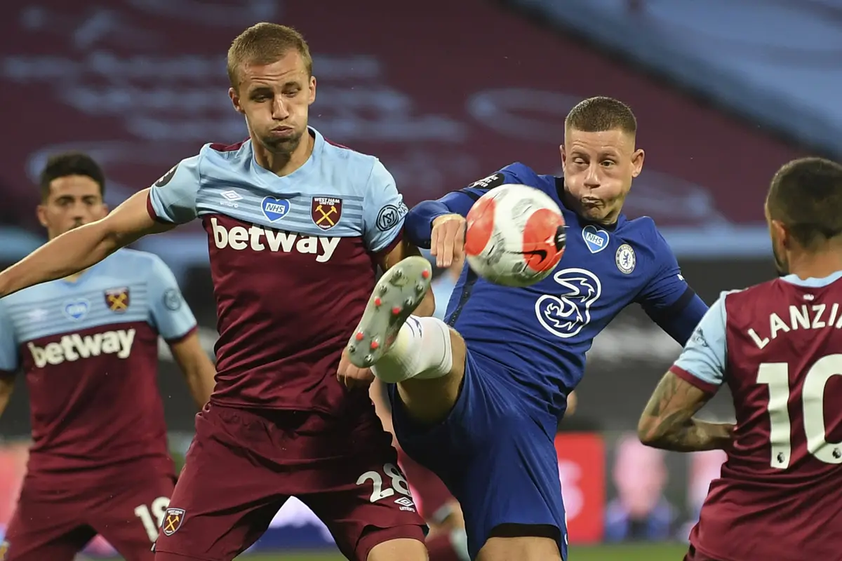 FOTO: Chelsea Tumbang di Markas West Ham United
