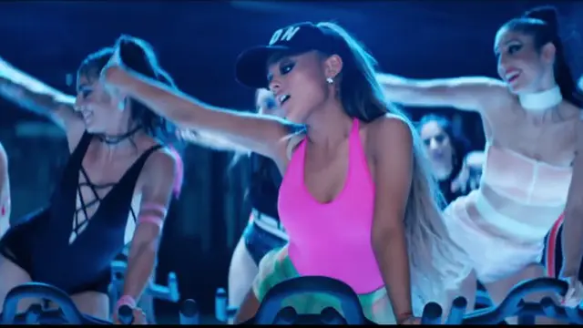 [Bintang] Ariana Grande