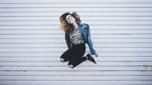 Ilustrasi orang bahagia