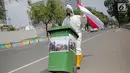 Demonstran melakukan aksi terkait penyelundupan sampah plastik di depan Kedutaan Besar Amerika Serikat, Jakarta, Jumat (19/7/2019). Aksi tersebut merupakan bentuk penolakan terhadap sampah plastik yang diduga diselundupkan oleh Amerika Serikat ke daerah Jawa Timur. (Liputan6.com/Faizal Fanani)