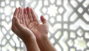 Ilustrasi doa, Islami, muslim. (Photo by Masjid MABA on Unsplash)