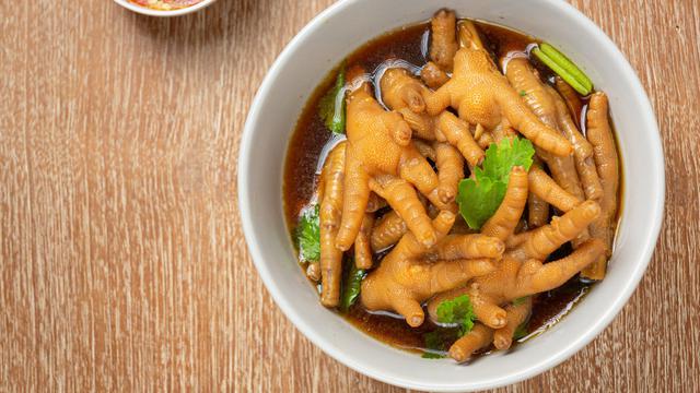 Ilustrasi masakan kaki ayam