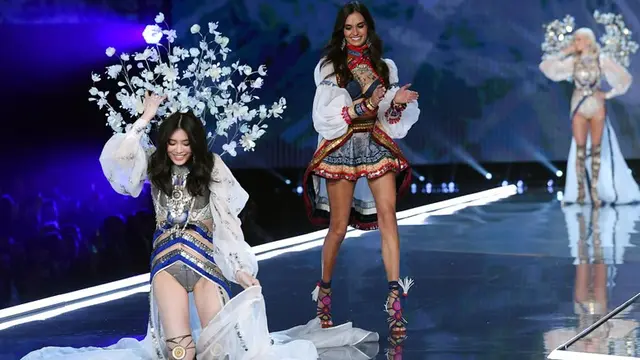 [Bintang] Karlie Kloss