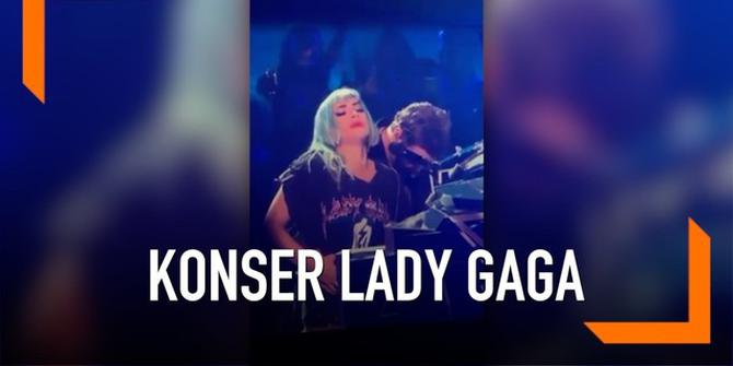 VIDEO: Perdana, Lady Gaga dan Bradley Cooper Tampil di Konser
