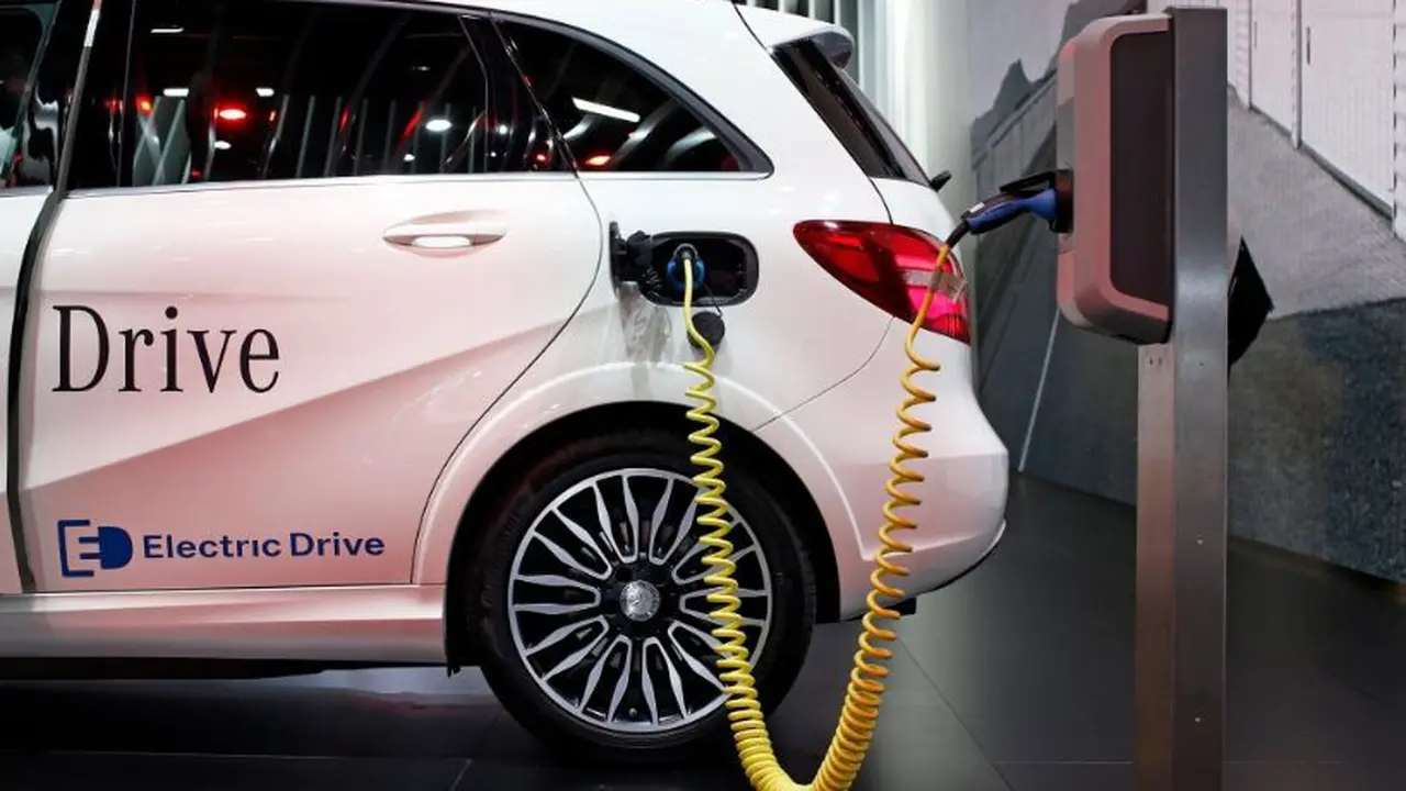 Mobil Listrik Mercedes-Benz B-Class
