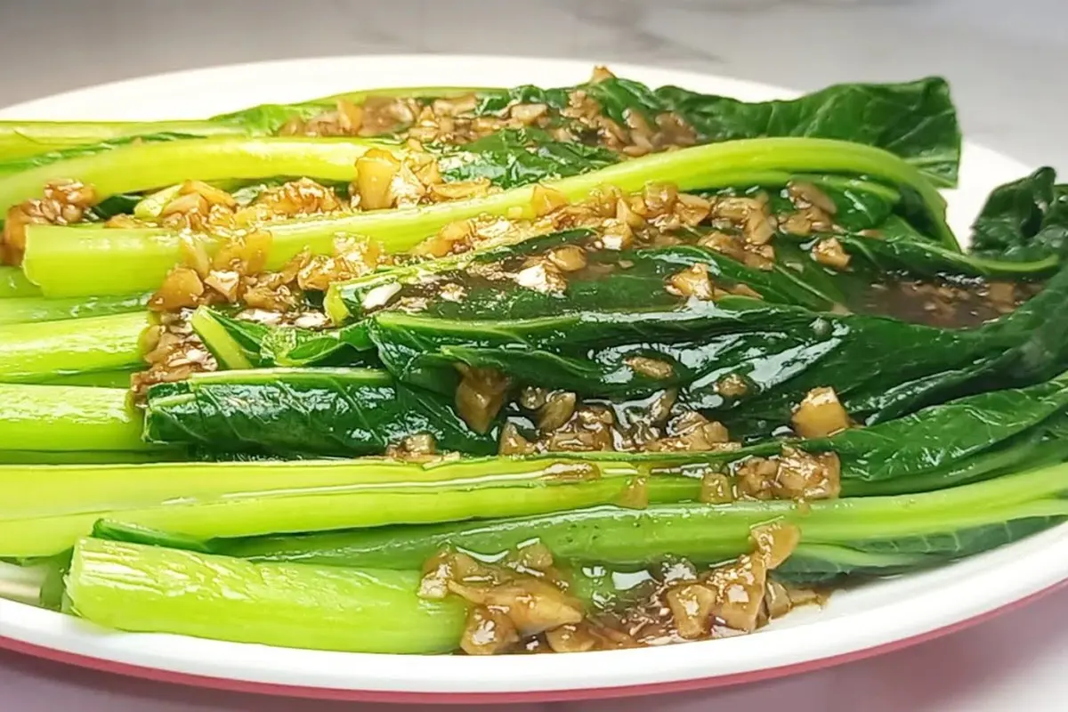 Resep Sawi Hijau Bawang Putih ala Resto Hong Kong
