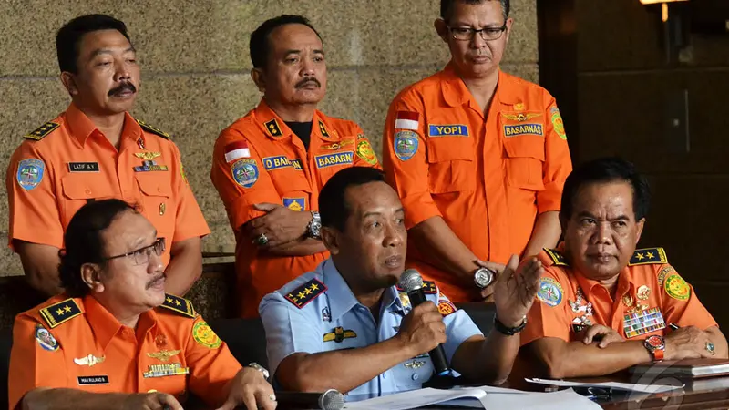 Pencarian Korban AirAsia QZ8501 Besok Diperluas