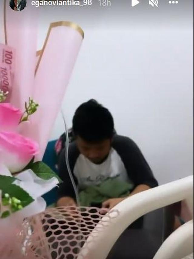6 Potret Ulang Tahun Ega Noviantika, Dapat Kejutan dari Rafly DA di Rumah Sakit