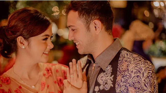 [Bintang] Rifky Balweel dan Biby Alrean