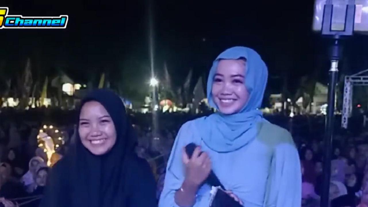 Eva Jemaah Gus Iqdam bilang HTS ke Gus Iqdam (Tangkap Layar YouTube ALBS ST Pusat)