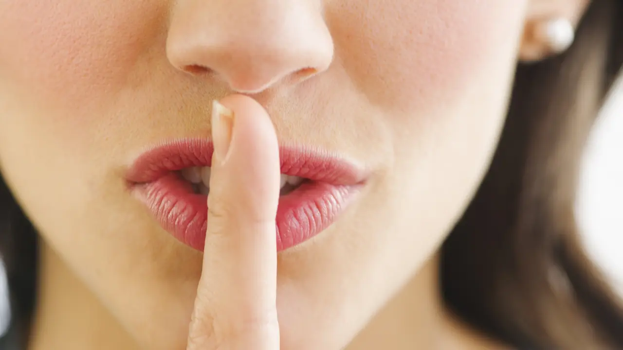 5 Kebohongan Wanita tentang Seks