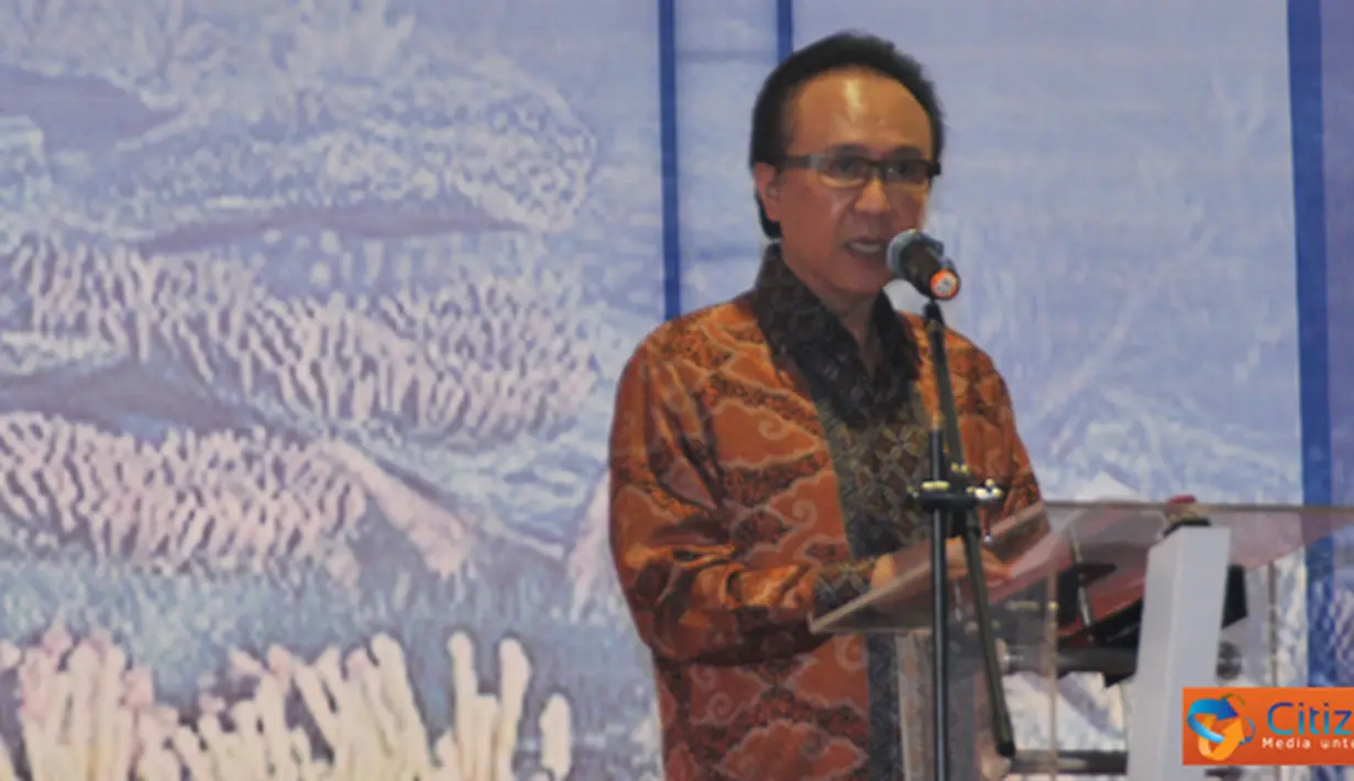 Citizen6, Senayan: Menteri Kelautan dan Perikanan Sharif C Sutardjo membuka dan meresmikan Indonesia Marine and Fishery Industries Expo dan Forum 2012 di Plaza Parkir Timur Senayan, Jakarta, Kamis (6/9). (Pengiririm: Efrimal Bahri).