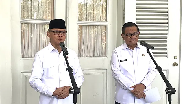 Menteri Pelindungan Pekerja Migran Indonesia atau Badan Pelindungan Pekerja Migran Indonesia (BP2MI) Mukhtarudin bertemu Gubernur DKI Jakarta Pramono Anung di Balai Kota, Rabu (29/10/2025).