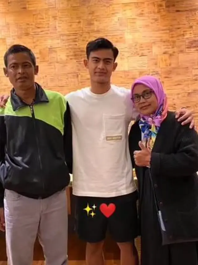 6 Potret Kesederhanaan Ayah Pratama Arhan, Sosok Hebat di Balik