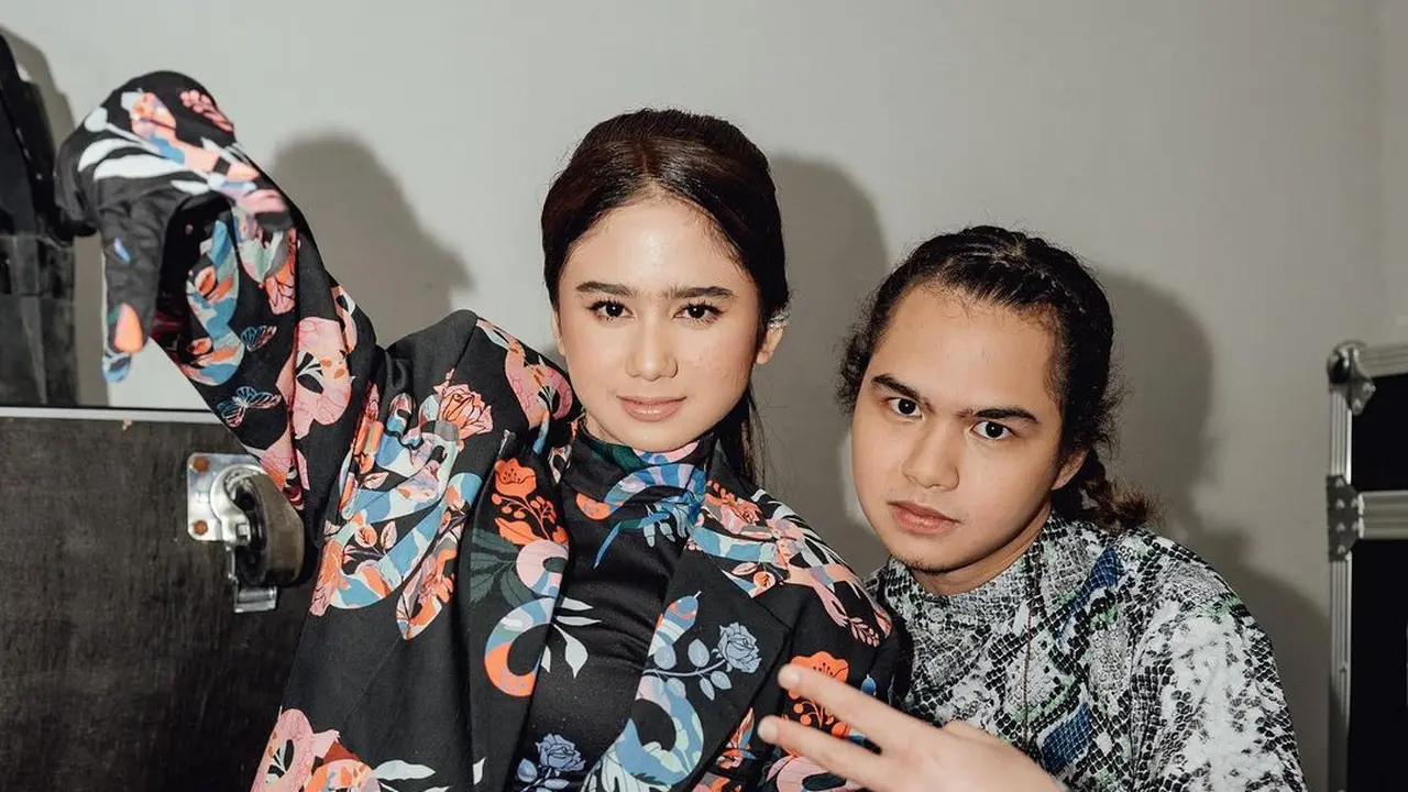 Tissa Biani dan Dul Jaelani. (Foto: Instagram @tissabiani)