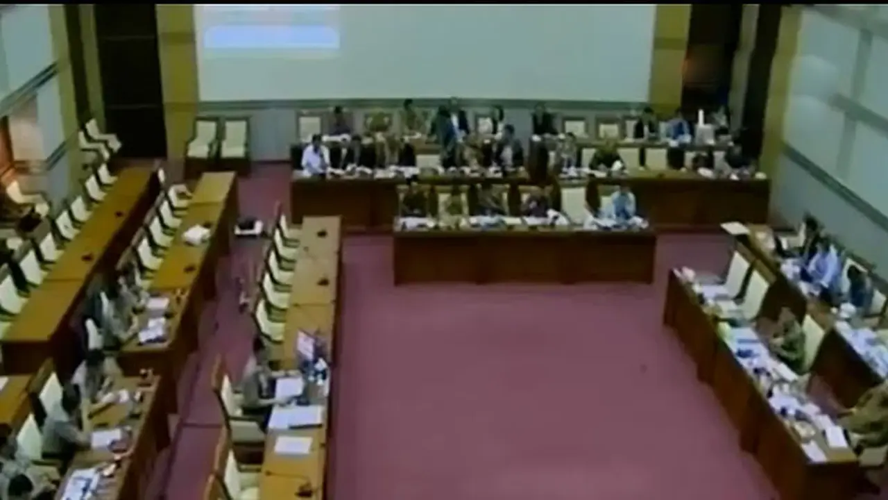 Live-DPR+KapolriUpdate