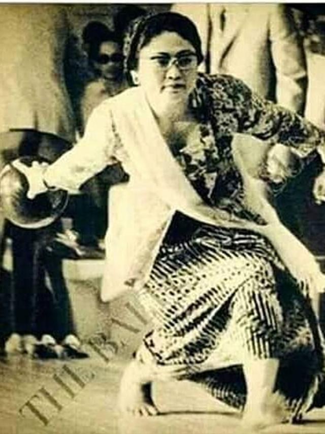 6 Potret Unik Tien Soeharto Semasa Hidup Main Bowling Sampai Bersepeda Lifestyle Liputan6 Com