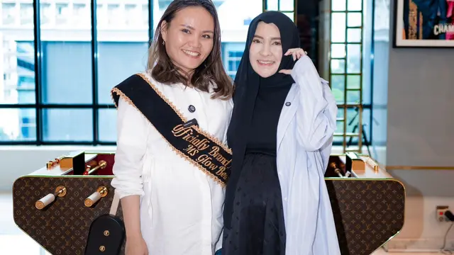 Shandy Purnamasari dan Wike Afrilia