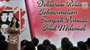 Ketum relawan Jokowimotion, Nike Supit memberi sambutan saat deklarasi dukung Jokowi-Ma'ruf Amin di Jakarta, Minggu (28/10). Jokowimotion merupakan relawan yang didirikan kaum milenial dari berbagai provinsi di Indonesia. (Merdeka.com/Iqbal S. Nugroho)