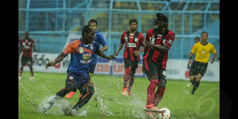 Persipura Takluk Atas Arema Cronus