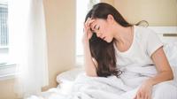 Sering merasa sakit kepala saat bangun tidur? berikut penyebabnya.