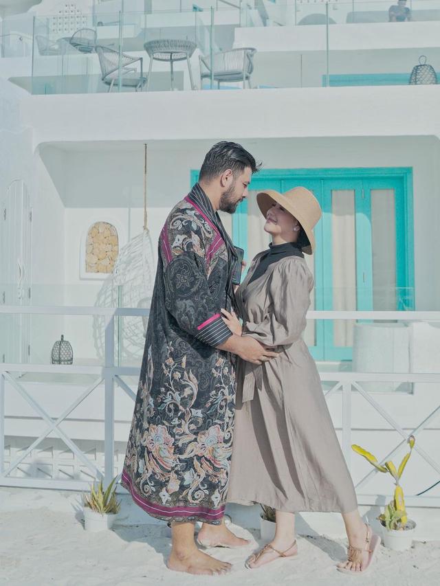 7 Momen Liburan Irish Bella dan Ammar Zoni di Labuan Bajo, Romantis