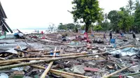Bangunan rusak akibat tsunami di Selat Sunda (foto: BNPB)