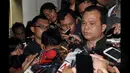 Kadiv Humas Mabes Polri Irjen Pol Ronny F Sompie menyampaikan bahwa  Wakil Ketua KPK, Bambang Widjojanto,Bambang Widjojanto ditangkap berdasarkan laporan masyarakat pada 15 Januari 2015, Jakarta,  Jumat (23/1/2015). (Liputan6.com/Miftahul Hayat)