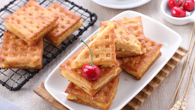 Resep crackers susu enak