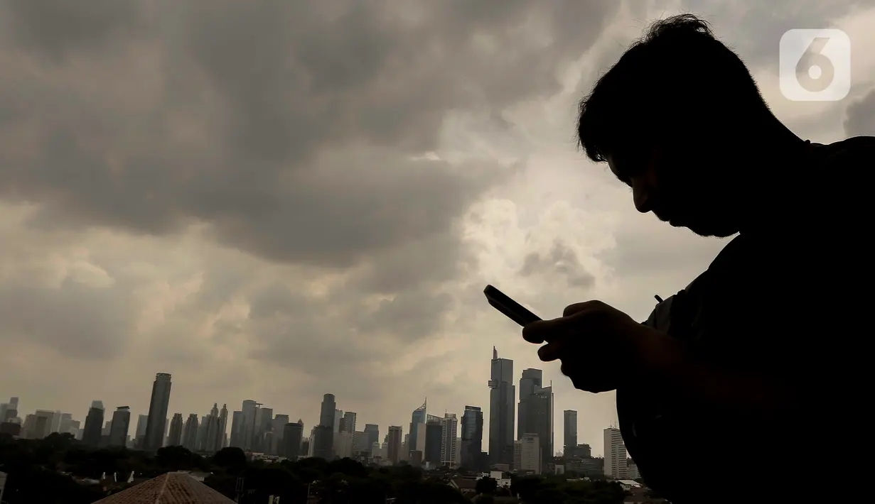 Capaian tersebut, kata Bahlil, juga mencapai 129 persen dari target Rencana Pembangunan Jangka Menengah Nasional (RPJMN) sebesar Rp 1.099 triliun. (Liputan6.com/Angga Yuniar)